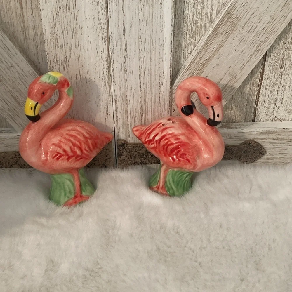 Hobby Lobby 2019 Flamingo Shakers